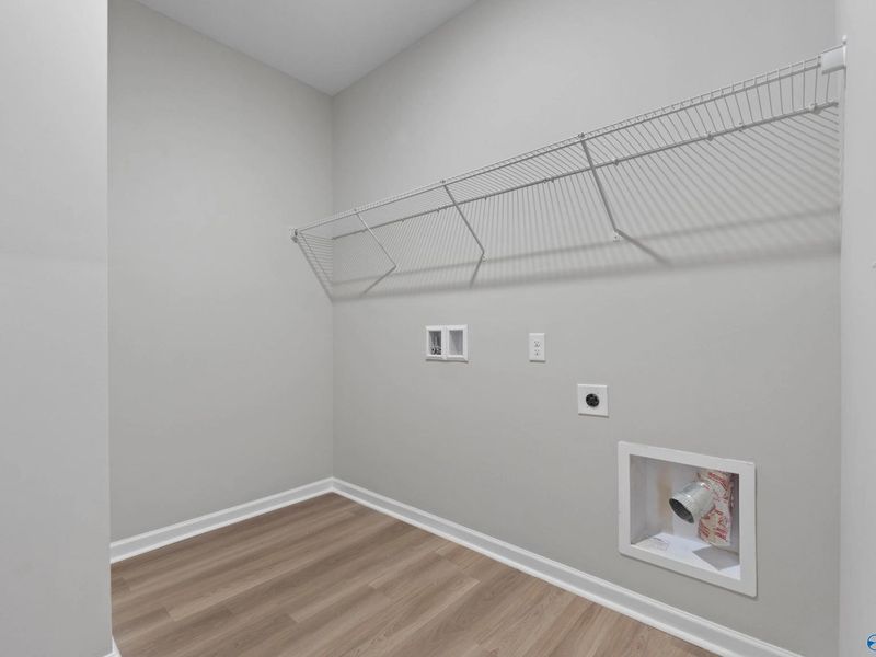 Spacious, unfurnished interior of a new home in Bailey Park, Fayetteville (Image 23).