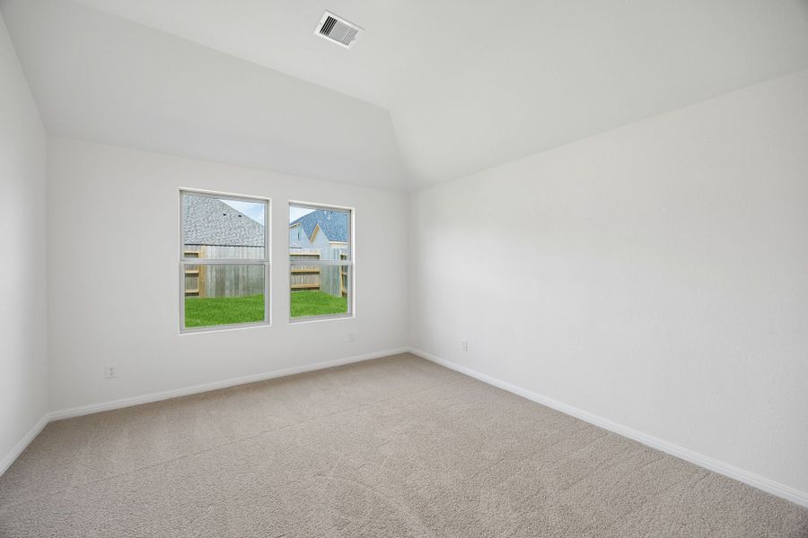 Spacious, unfurnished interior of a new home in Riviera Pines, Huffman (Image 21).