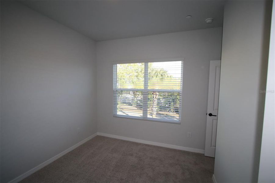 Spacious, unfurnished interior of a new home in , Orlando (Image 15).