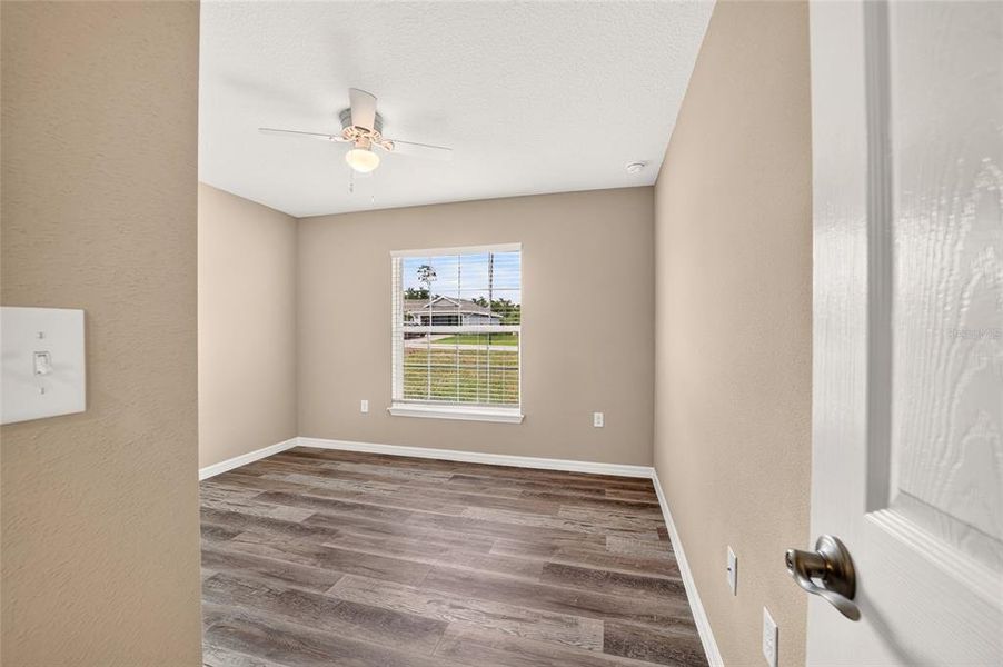 Spacious, unfurnished interior of a new home in , Ocala (Image 24).