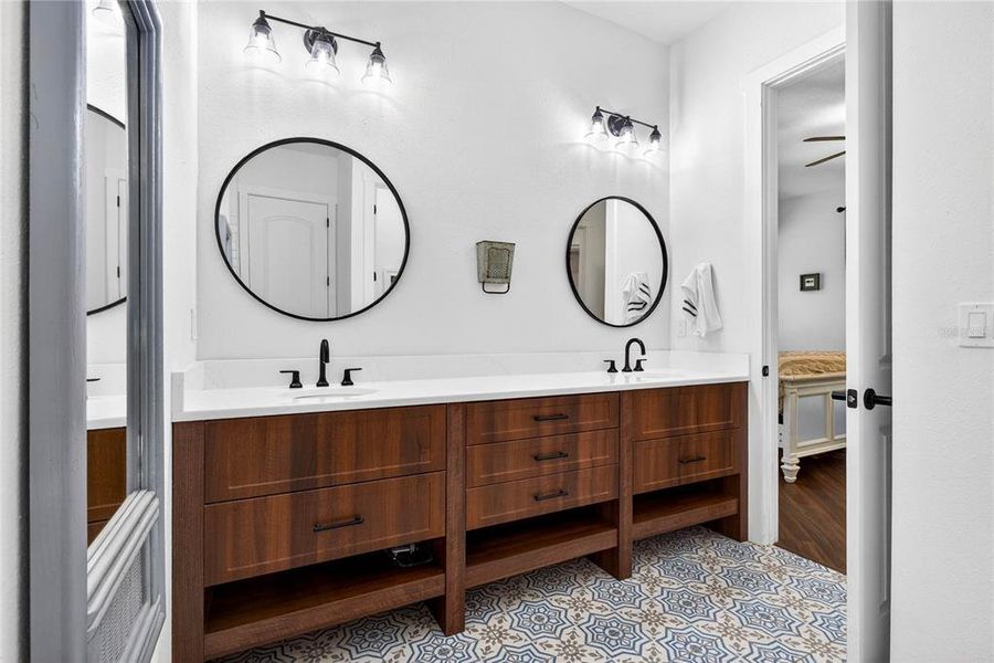 Furnished interior view inside a new home in , Dade City (Image 9).