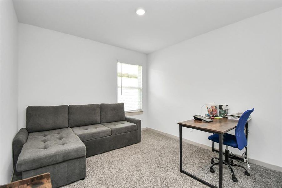 Perfect flex space for work or family