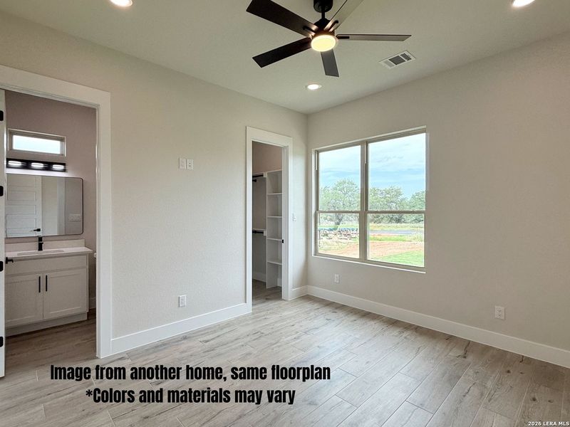 Spacious, unfurnished interior of a new home in , La Vernia (Image 16).