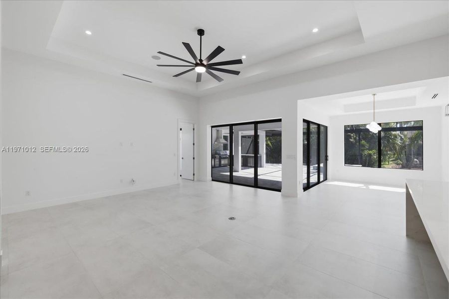 Spacious, unfurnished interior of a new home in , Cape Coral (Image 36).