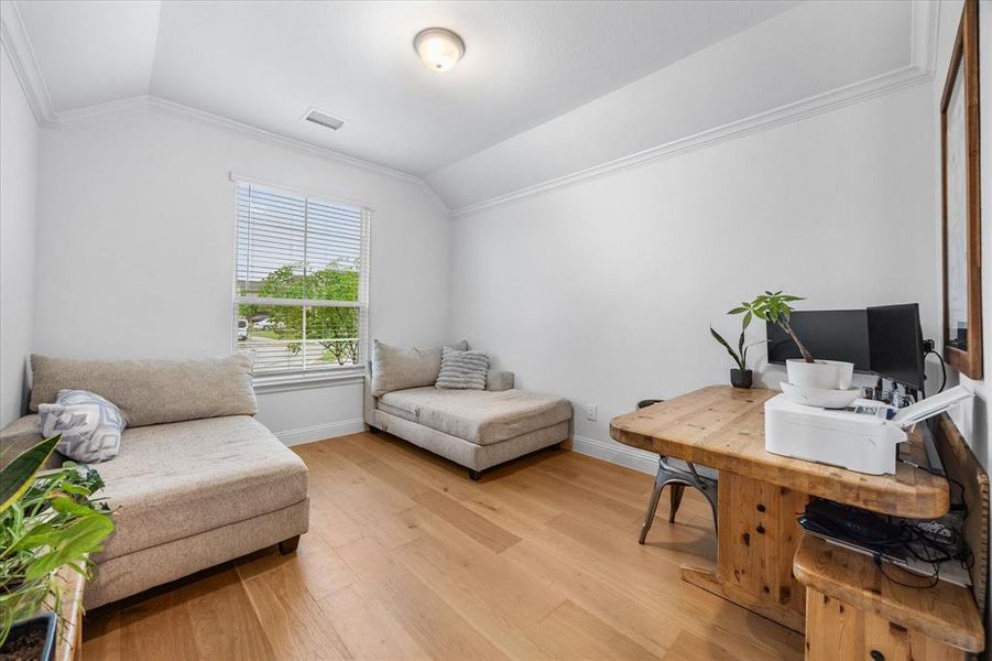 Furnished interior view inside a new home in Gideon Grove, Rockwall (Image 5).