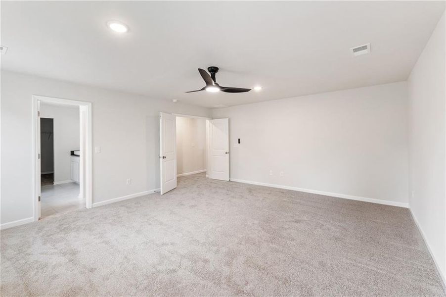Spacious, unfurnished interior of a new home in Conner Springs, Social Circle (Image 24).