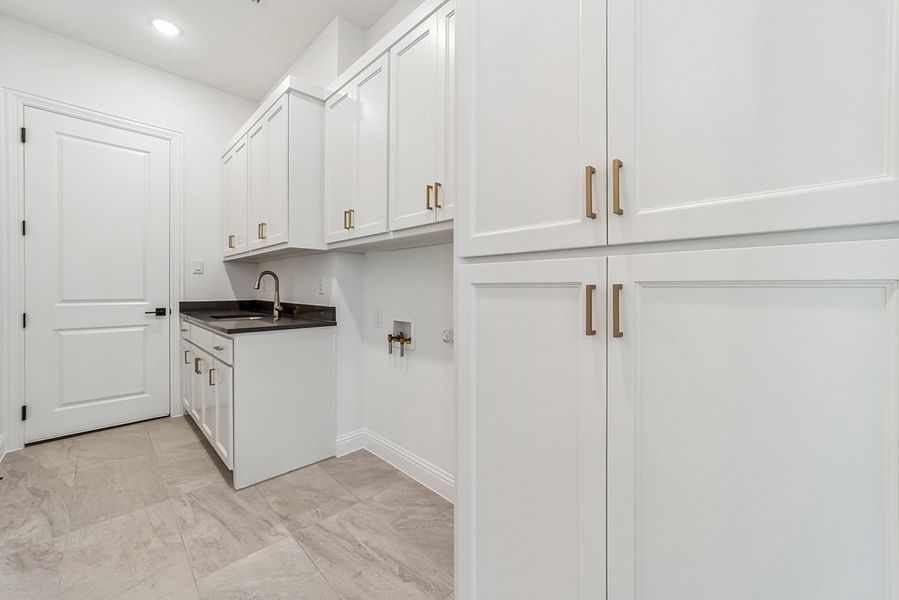 Representative furnished interior of a home built from the Diana by Landon Homes in Lexington Frisco, Frisco (Image 56).