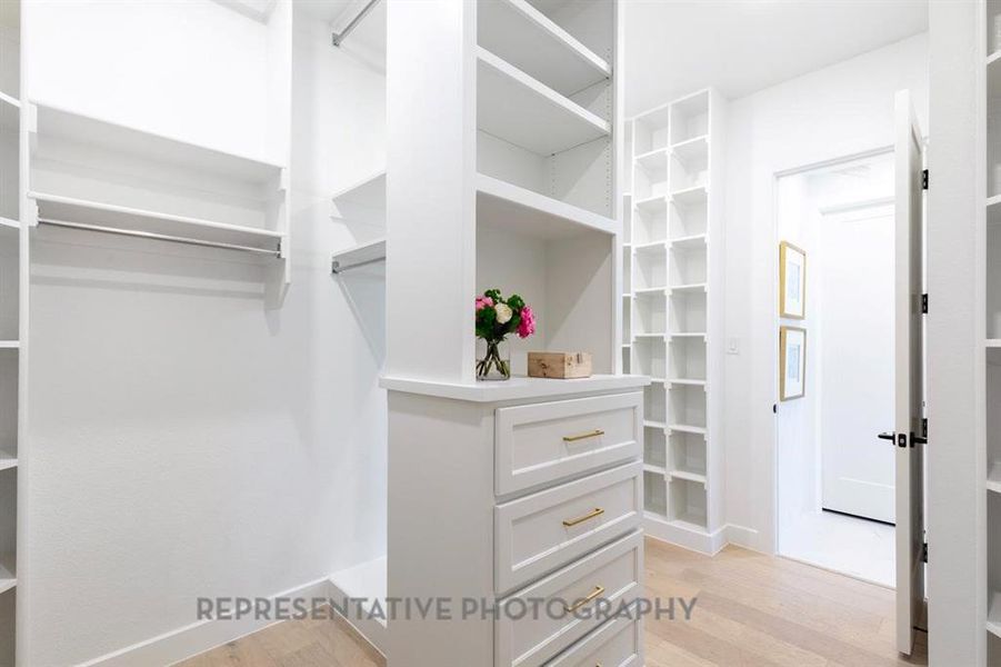 Furnished interior view inside a new home in Star Trail, Prosper (Image 14).