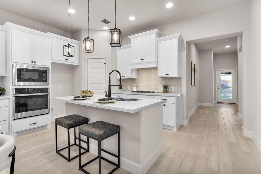 Furnished interior view inside a new home in Woodforest 40', Montgomery (Image 29). Furnished interior view inside a new home in Woodforest 40', Montgomery (Image 29).
