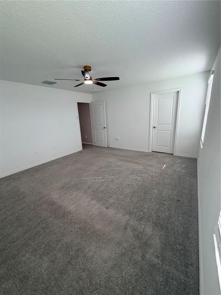 Spacious, unfurnished interior of a new home in , Parrish (Image 41).