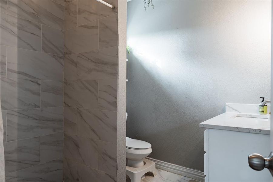 Furnished interior view inside a new home in , Fort Worth (Image 35). Furnished interior view inside a new home in , Fort Worth (Image 35).