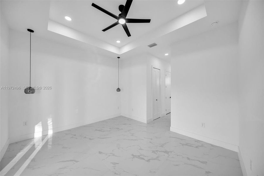 Spacious, unfurnished interior of a new home in , Lehigh Acres (Image 17).