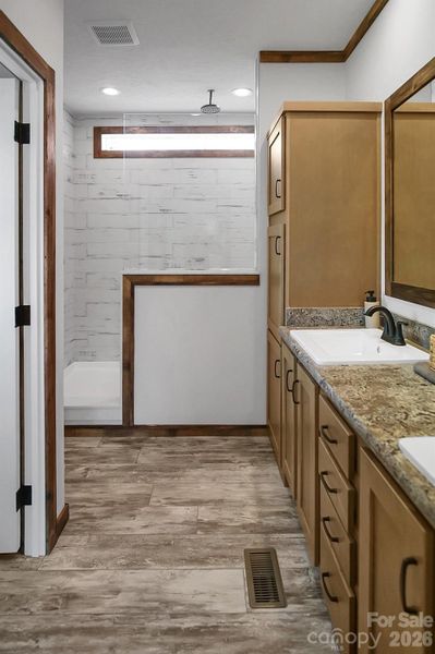 Furnished interior view inside a new home in , Shelby (Image 16).