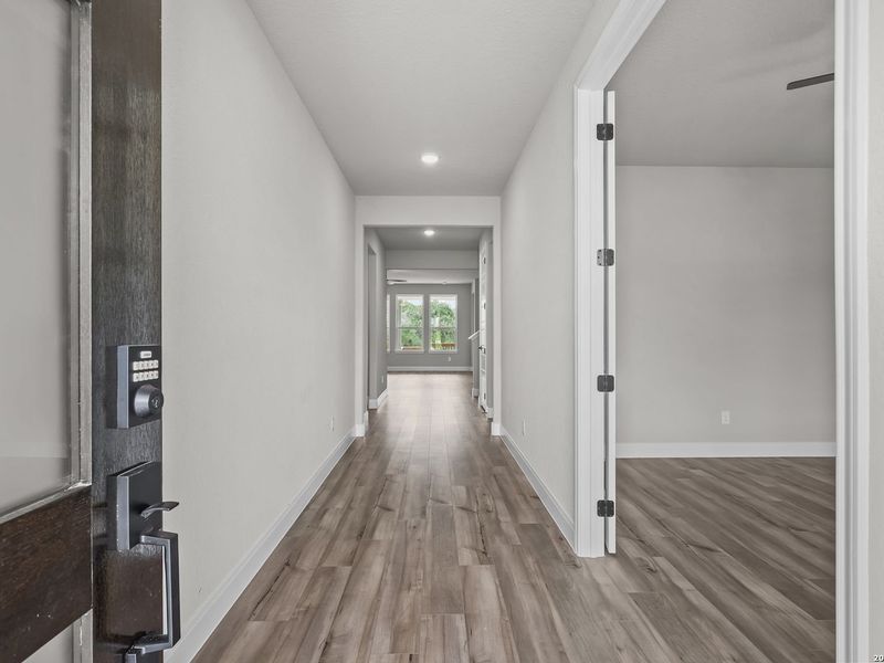 Spacious, unfurnished interior of a new home in Potranco Oaks, Castroville (Image 23). Spacious, unfurnished interior of a new home in Potranco Oaks, Castroville (Image 23).
