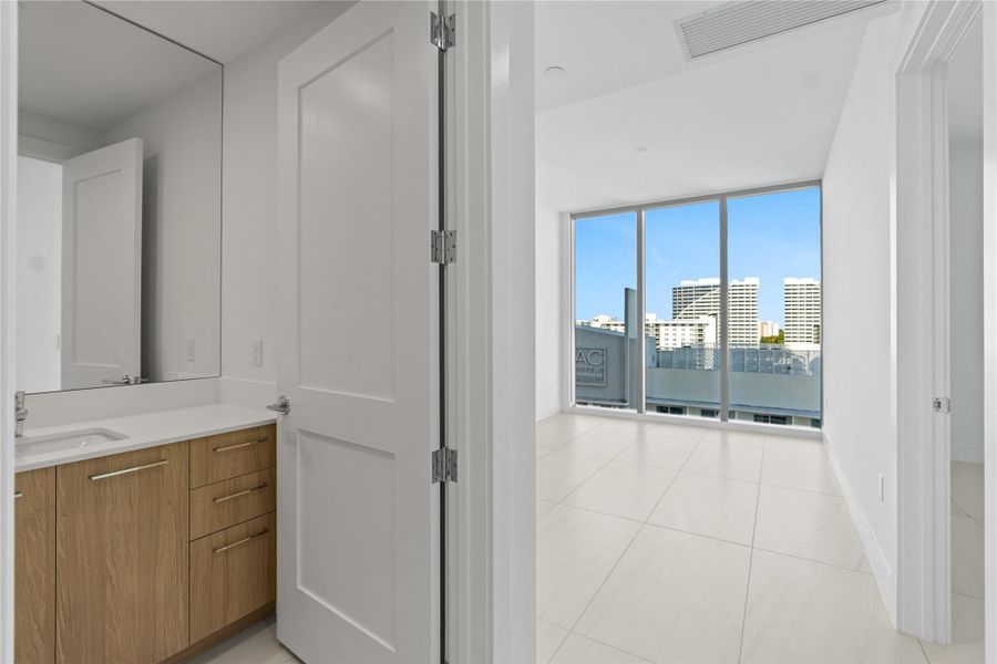 Furnished interior view inside a new home in , Fort Lauderdale (Image 16).