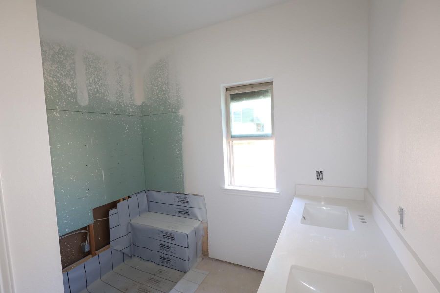 Owner's bath - still under construction! Owner's bath - still under construction!