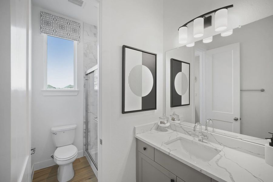 Representative furnished interior of a home built from the Sydney by Chesmar Homes in Attwater 65's, Waller (Image 17).