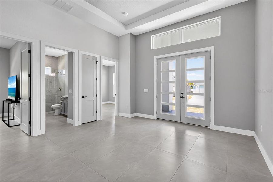 Spacious, unfurnished interior of a new home in , Port Charlotte (Image 60).
