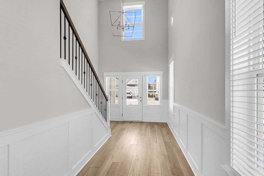 Spacious, unfurnished interior of a new home in Hewing Farms, Summerville (Image 22).