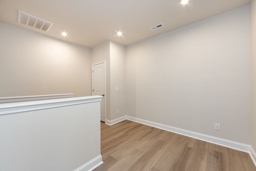 Spacious, unfurnished interior of a new home in Southbridge, Fort Mill (Image 35).