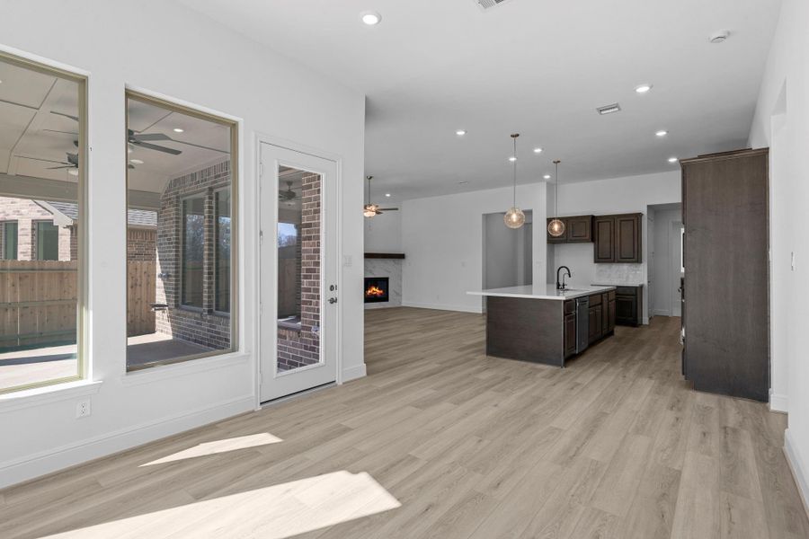 Spacious, unfurnished interior of a new home in Chambers Creek, Willis (Image 20).