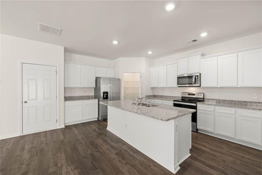 Image 33 of a home in Shoal Creek.