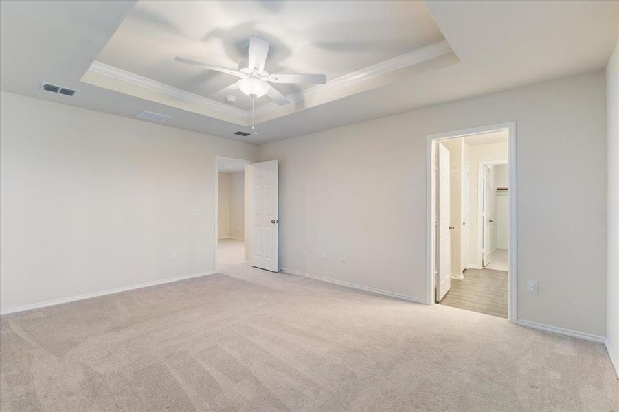 Spacious, unfurnished interior of a new home in Verandah, Royse City (Image 18).