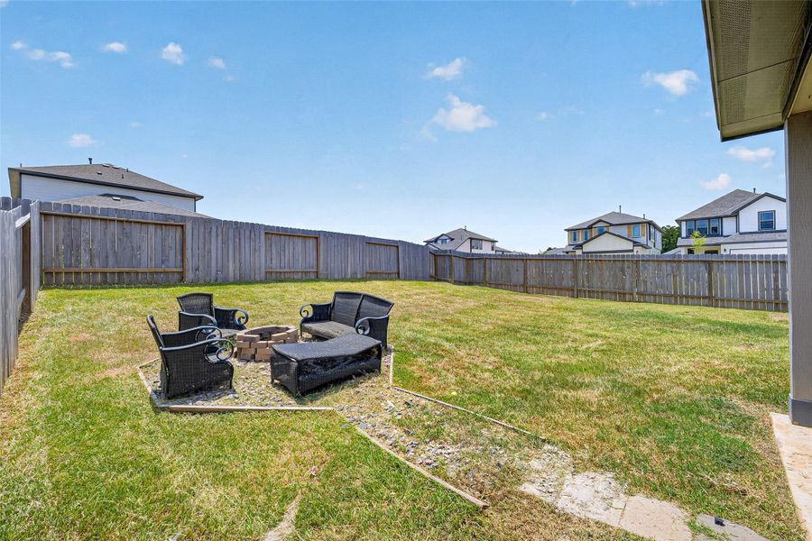 Exterior details and patio area of a home in , Montgomery (Image 3).