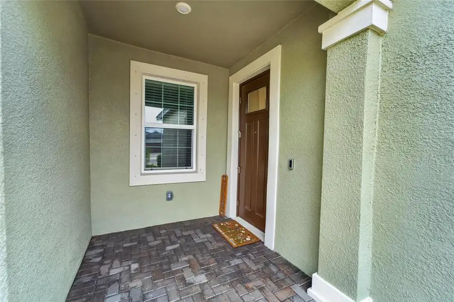 Exterior details and patio area of a home in , Parrish (Image 37).