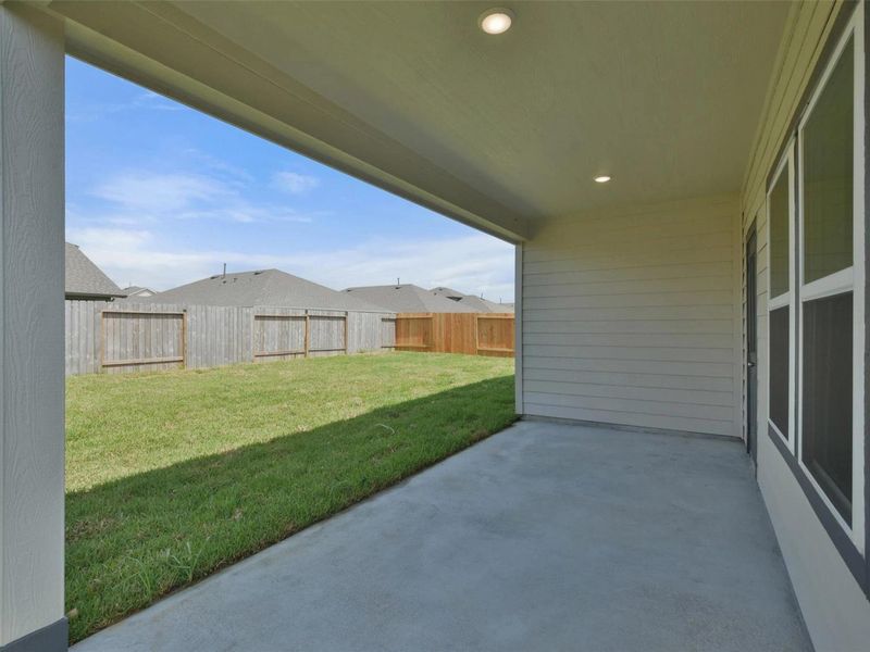 Exterior details and patio area of a home in River Ranch Meadows, Dayton (Image 3).