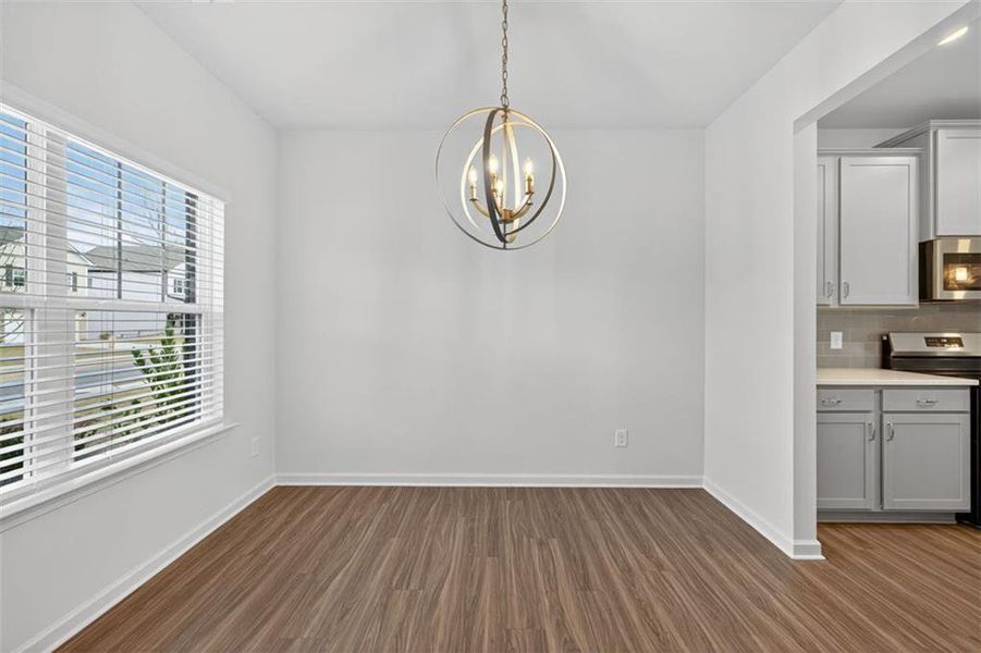 Spacious, unfurnished interior of a new home in Garrett Preserve, Douglasville (Image 15).