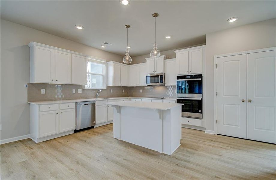 Furnished interior view inside a new home in Chapel Hill, Newnan (Image 3). Furnished interior view inside a new home in Chapel Hill, Newnan (Image 3).