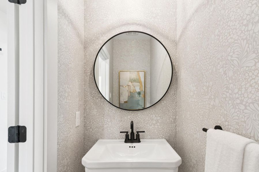 Half bath (*Photo not of actual home and used for illustration purposes only.) Half bath (*Photo not of actual home and used for illustration purposes only.)