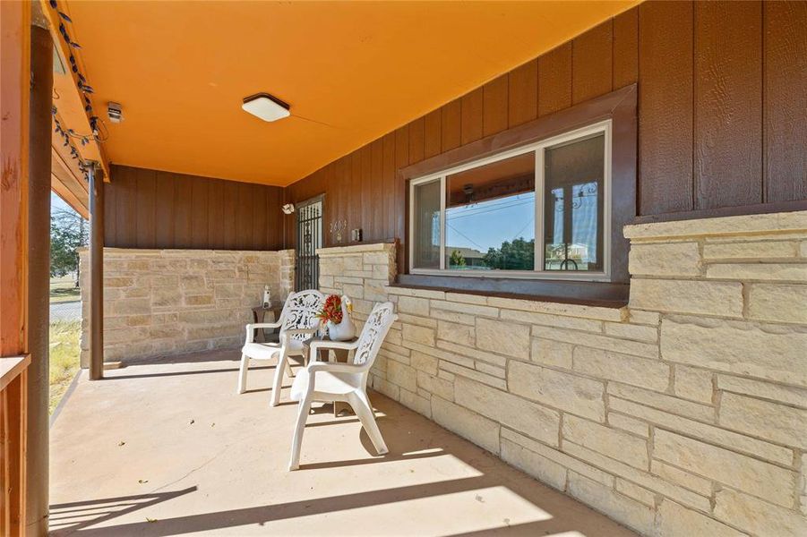 Exterior details and patio area of a home in , Brownwood (Image 18).