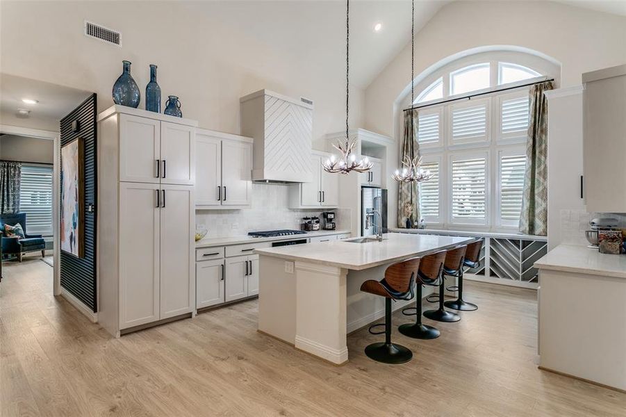 Furnished interior view inside a new home in Grand Braniff Park, Irving (Image 21).
