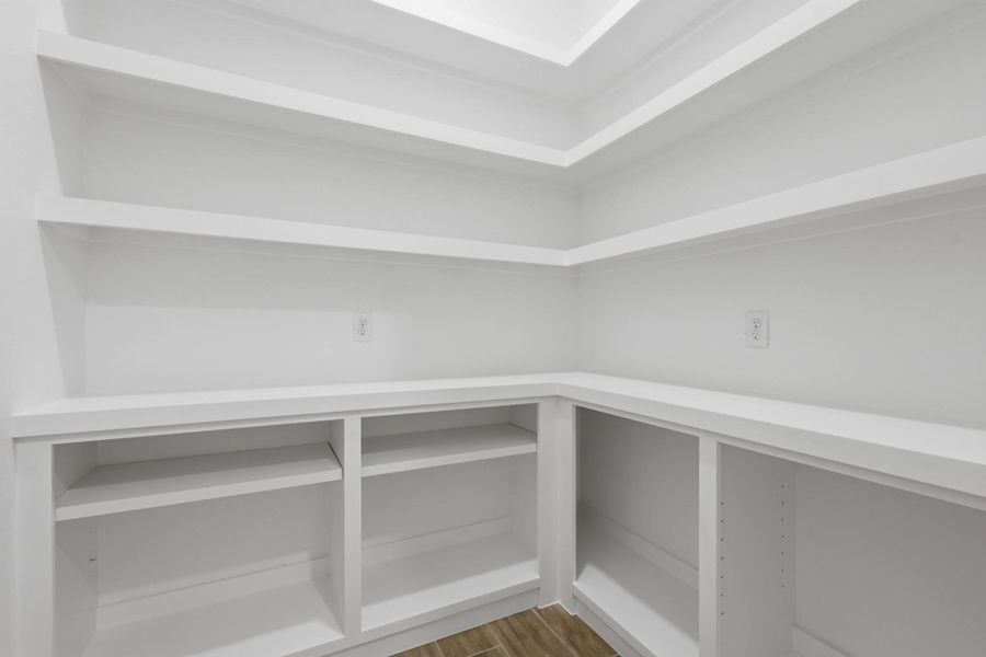 Spacious, unfurnished interior of a new home in , Dayton (Image 17).