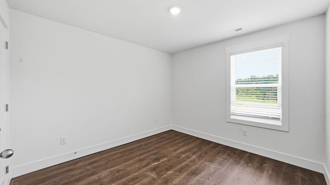 Spacious, unfurnished interior of a new home in The Arbor Townhomes, Kingsport (Image 14).