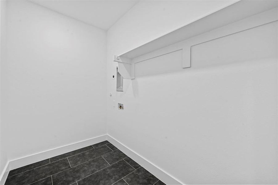 Spacious, unfurnished interior of a new home in , Dallas (Image 29). Spacious, unfurnished interior of a new home in , Dallas (Image 29).