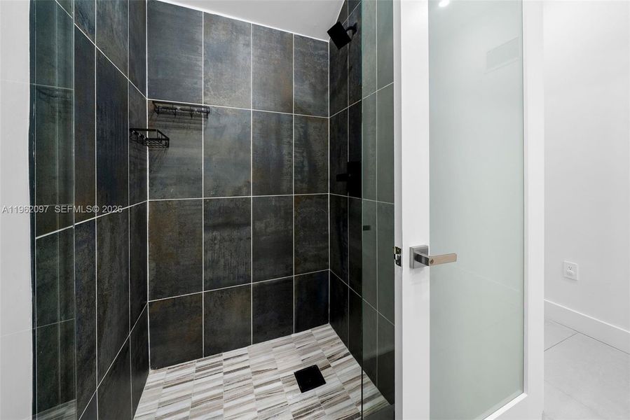 Close-up of interior finishes inside a home in , Fort Lauderdale (Image 20).