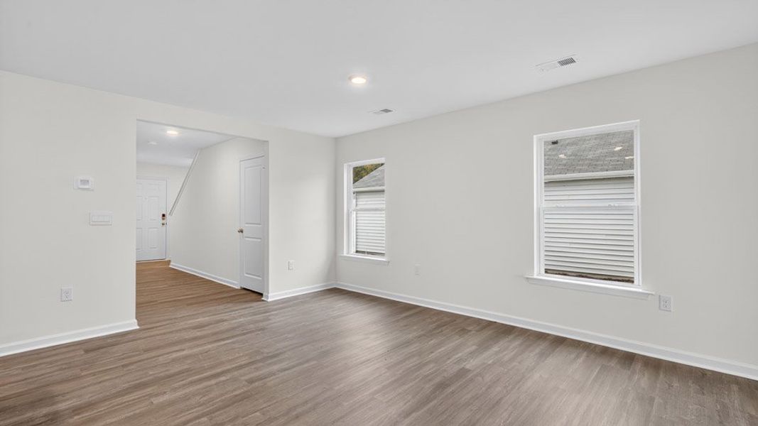 Spacious, unfurnished interior of a new home in Laurel Oaks, Sanford (Image 13). Spacious, unfurnished interior of a new home in Laurel Oaks, Sanford (Image 13).