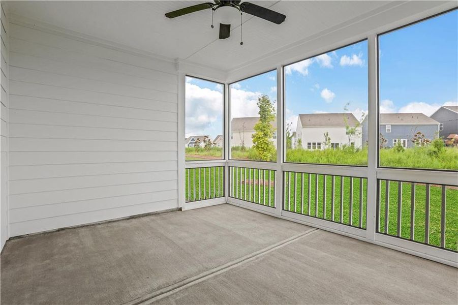 Exterior details and patio area of a home in Twin Lakes, Hoschton (Image 4).