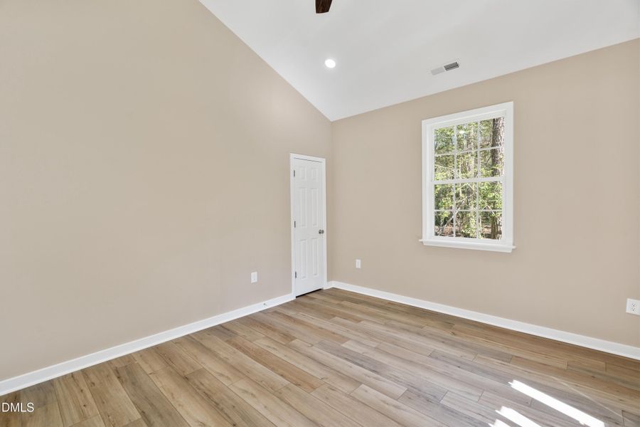 5-print-133 Mohawk Dr-5 5-print-133 Mohawk Dr-5