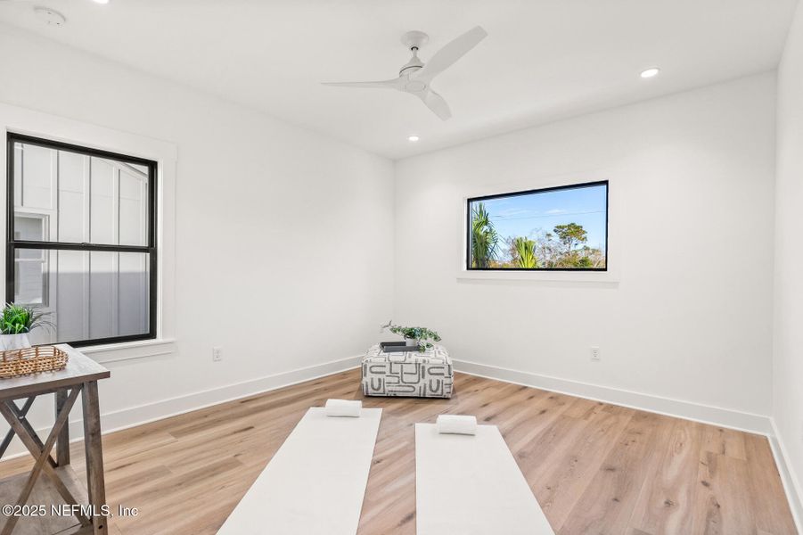 Furnished interior view inside a new home in , Jacksonville Beach (Image 25).