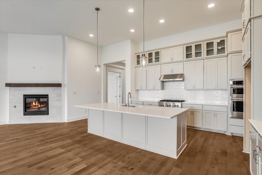 Representative furnished interior of a home built from the Bandera II by Giddens Homes in Whispering Wind, Bertram (Image 79).