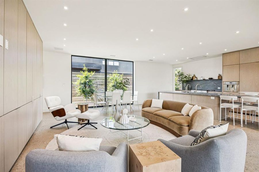 Furnished interior view inside a new home in , Dallas (Image 33). Furnished interior view inside a new home in , Dallas (Image 33).