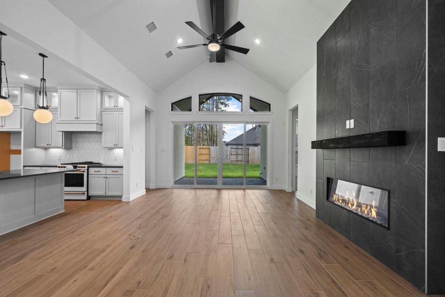 Spacious, unfurnished interior of a new home in Evergreen, Conroe (Image 24). Spacious, unfurnished interior of a new home in Evergreen, Conroe (Image 24).