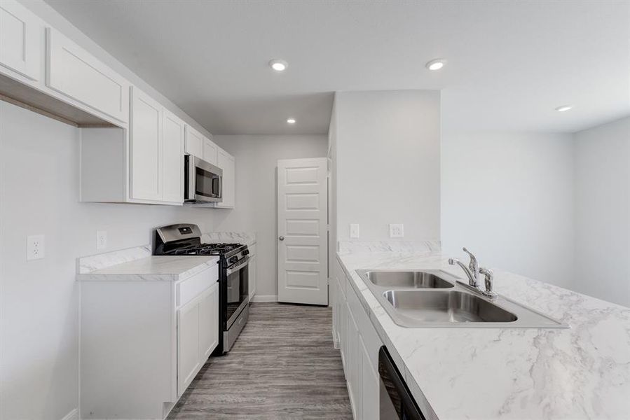 Furnished interior view inside a new home in Park Central, Mineola (Image 16).