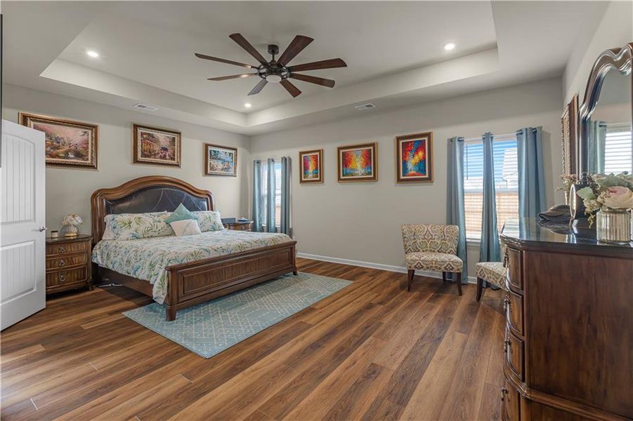 Furnished interior view inside a new home in , Cartersville (Image 14).