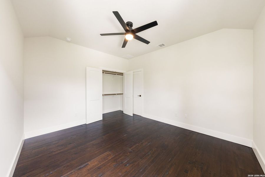 Spacious, unfurnished interior of a new home in , San Antonio (Image 22).