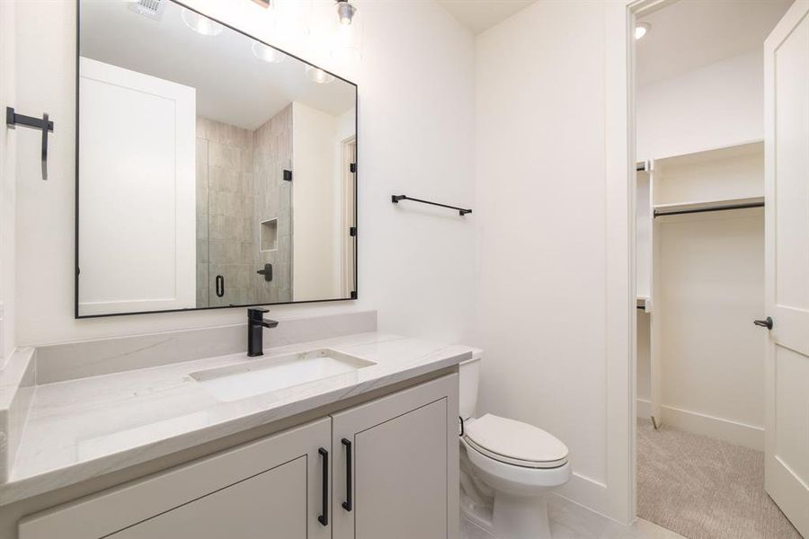 Furnished interior view inside a new home in Dove Station, Grapevine (Image 15).